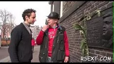 Abspielen Hot Nightabout Floozy lutscht einen prahlerisch weißen Kahn und wird schwer besiegt