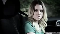 Reproducir Lección de conducción de Brad Knight: sexo al aire libre con petite aubrey sinclair