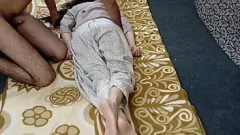 Oynat Sıcak ırklararası desi karşılaşma: Punjabi üvey anne ve azgın zambak tam HD