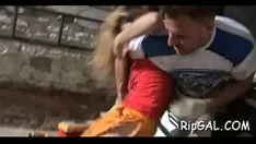 Jouer La vraie féminité agréable est complètement foutue de ses trous somptueux