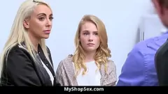 Oynat Yaramaz Genç ve Milf Anne Hırsızlıktan Sonra Sert Üçlü Polis Tarafından Hakim Olunuyor