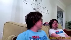 تشغيل تتمتع المبتدئة البريطانية المشاغب Roxxie Sweethart بأول مجموعة ثلاثية مع اثنين من القضبان الصلبة في ليدز، يوركشاير