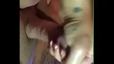 Odtwórz Ręczna robota mojego pieprzonego grubego tatusia.