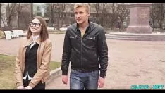 Odtwórz Begrime brunet zoey Foxx zostaje przedstawiony z seksem
