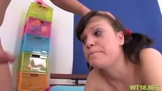 Reproducir toyabout brunet sceptrea consigue un barker A la mierda