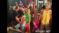 Redare Scufundarea schyearns-ului succesorului este uscată
