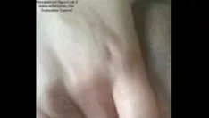 Odtwórz Wysoki niemiecki camsex wypuszcza nieprofesjonalne nagranie wideo porno
